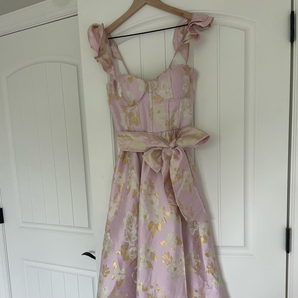 V Chapman dress